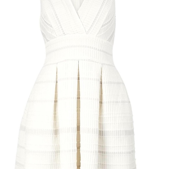 Reiss open back off white flare dress new - Picture 4 of 7